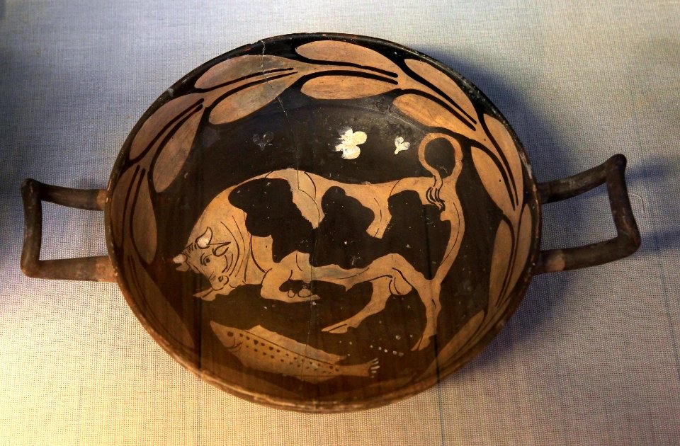 British Museum Room 20a Campanian cup Bull Danaid Painter 19022019 6707