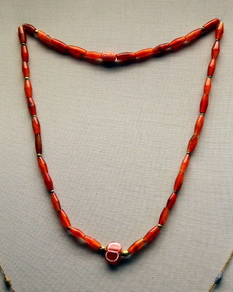 British Museum Middle East 14022019 Gold and carnelian beads 2600-2300 BC Royal cemetery of Ur 3725