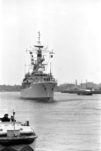 Britse vlooteskader in Amsterdam duikbootbestrijdingsfregat Hr Ms Ajax, Bestanddeelnr 927-5833
