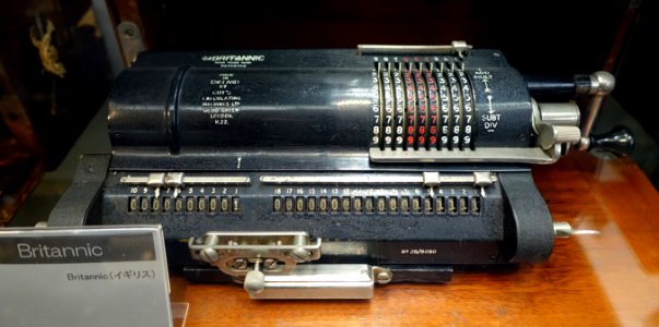 Britannic calculator, Guy's Calculating Machines Ltd, Wood Green, London - Ridai Museum of Modern Science, Tokyo - DSC07595