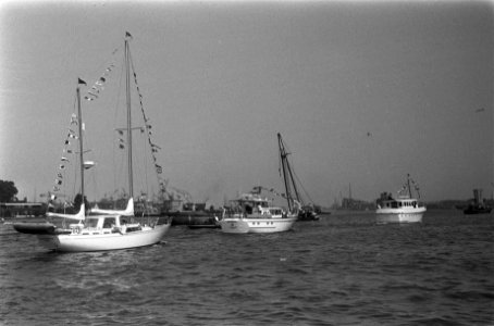Britse jachten bezoeken Amsterdam, Bestanddeelnr 926-5135