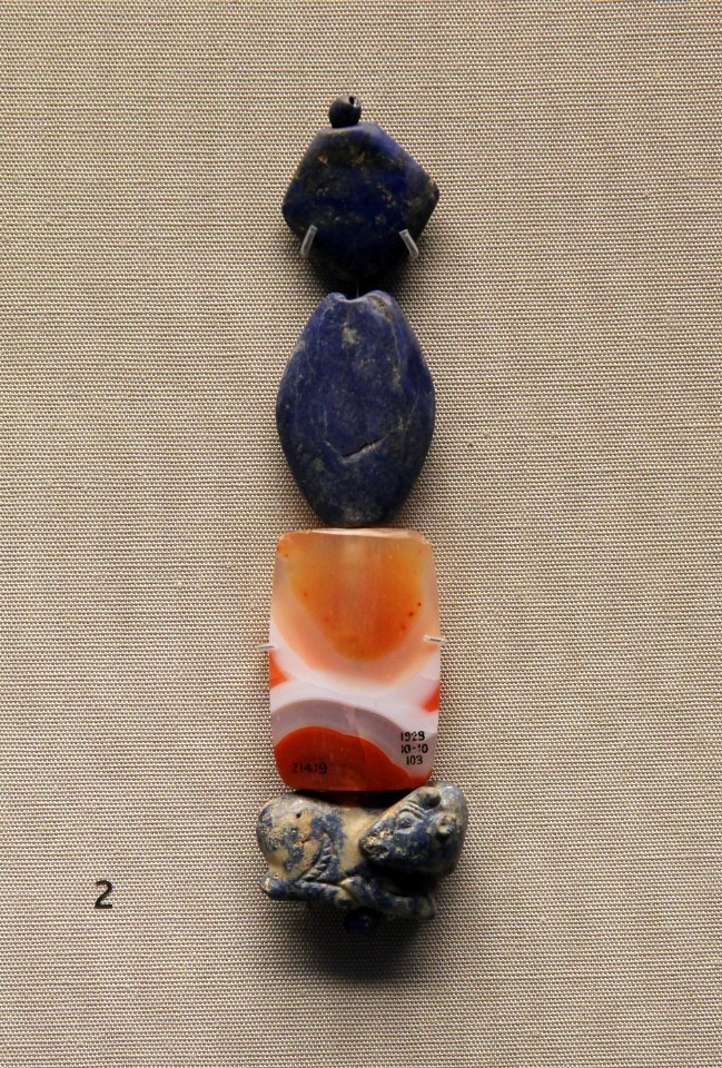 British Museum Middle East 14022019 Beads and pendant Queen Puabi Royal Cemetery of Ur 3738