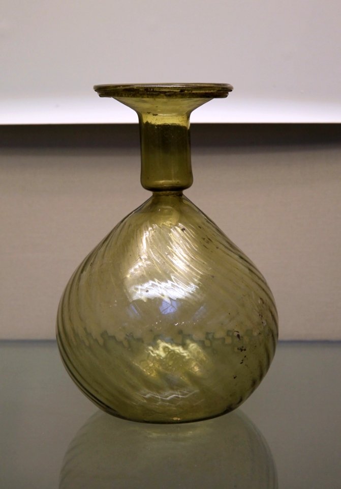 British Museum Roman Empire 18022019 Glass bottle from Egypt 5846