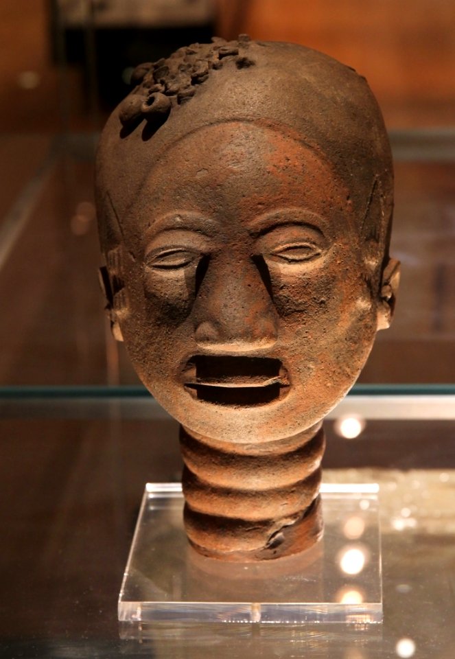 British Museum Room 25 Pottery head Asante people Ghana 17022019 4893