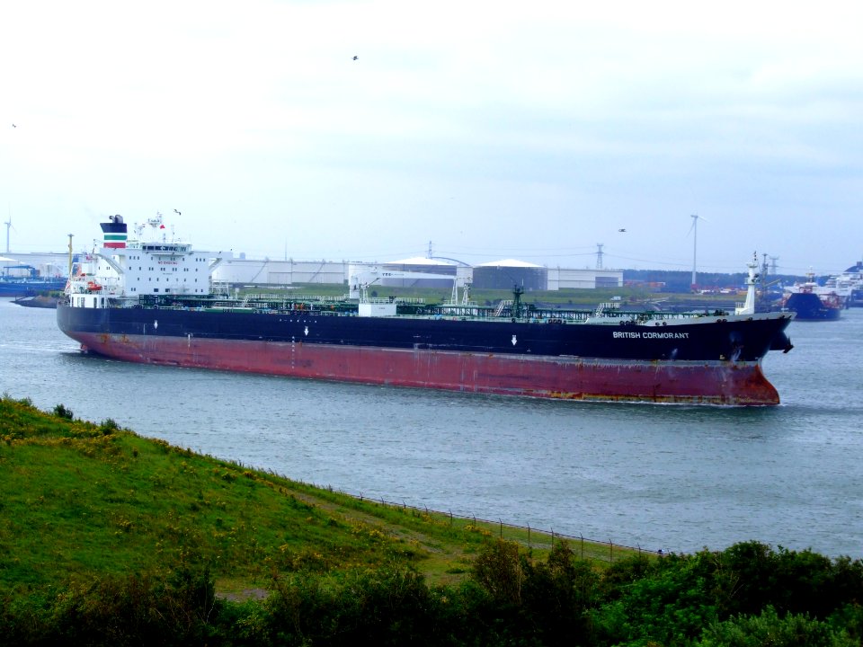 British Cormorant p3 leaving Port of Rotterdam, Holland 14-Jul-2007