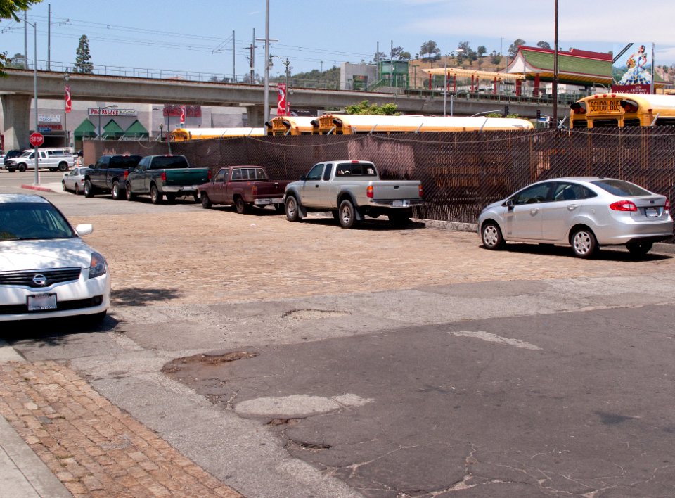 Bruno Street, Los Angeles