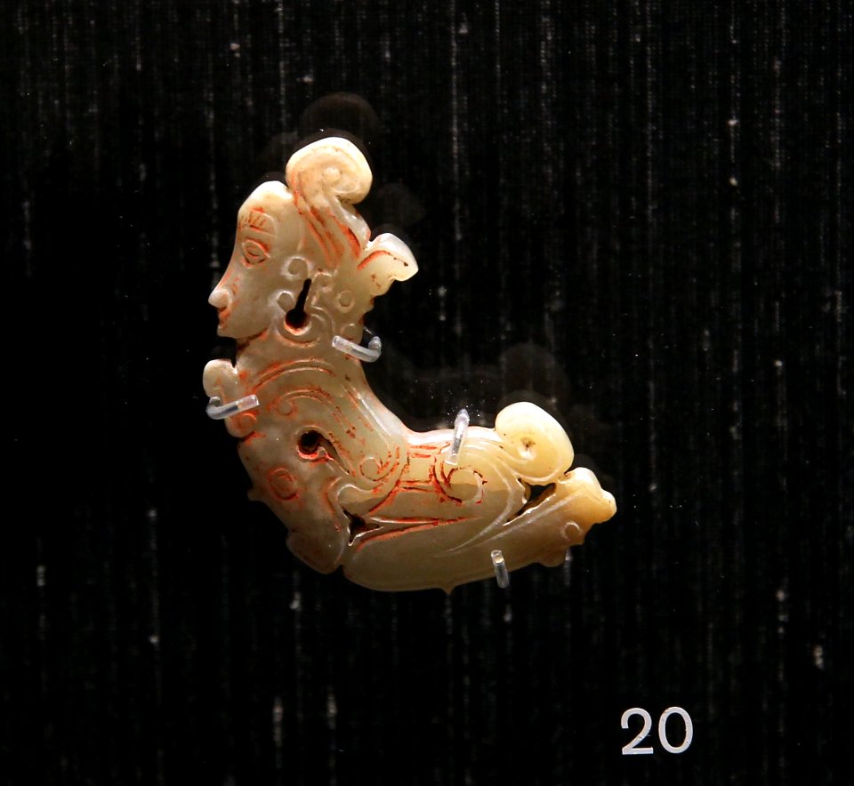 British Museum Chinese jade Western Zhou dynasty Human-shaped pendant with cinnabar 11022019 1534
