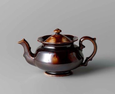 Bruine aardewerk theepot met lusterglazuur, Petrus Regout & Co