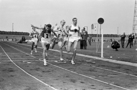 Bruidspaar Ruts de Keizer 82 en 84 jaar te Amsterdam getrouwd, Bestanddeelnr 915-3533