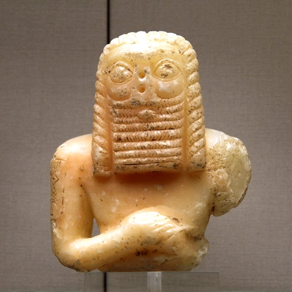 British Museum Middle East 14022019 Stone statue of a man ME 91667 About 2600 BC 3675