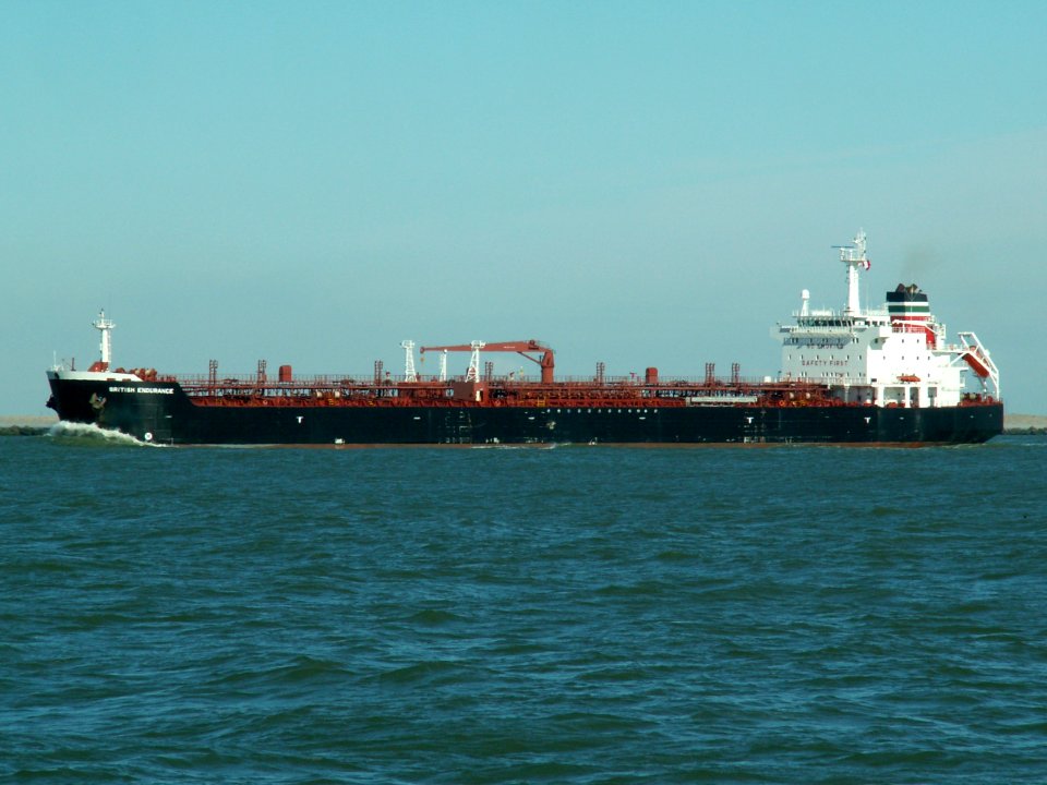 British Endurance - IMO 9242481 leaving Port of Rotterdam, Holland 08-Apr-2006