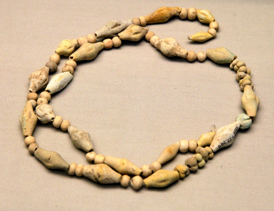 British Museum Middle east 14022019 Faience beads Tell Brak Late Uruk period 3660
