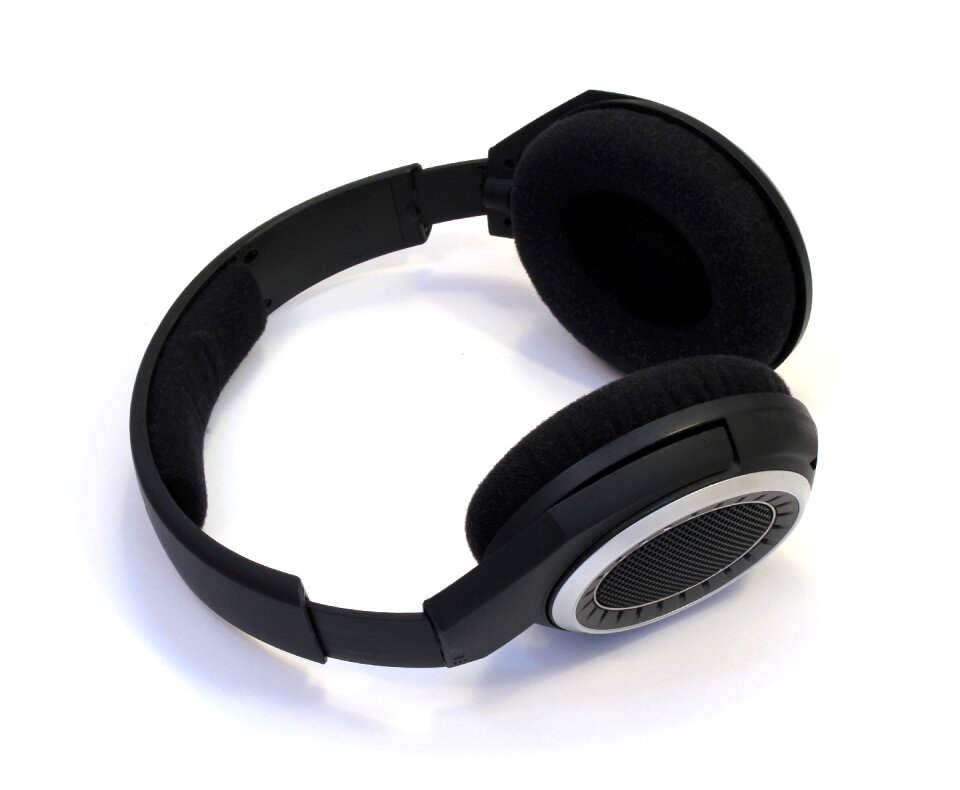 Senheiser music white background