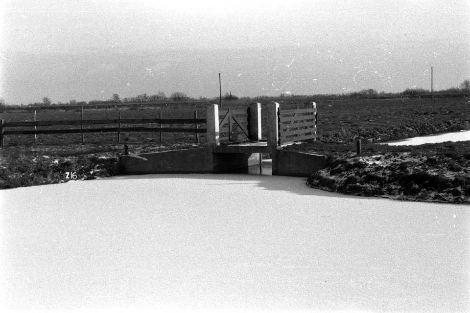 Bruggetje te Zegveld (ruilverkaveling Zegveld), Bestanddeelnr 170-1828