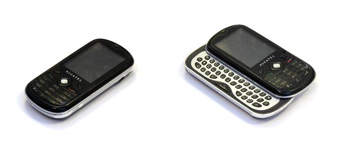 Alcatel t606 old model white background