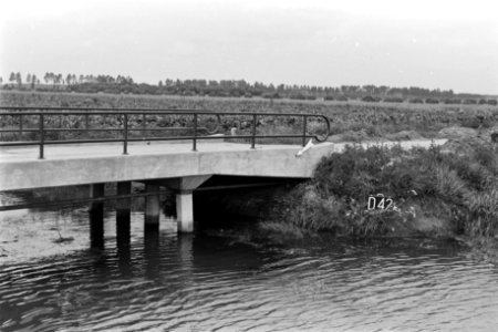 Brug bij Wamel (ruilverkaveling Land van Maas en Waal), Bestanddeelnr 170-2254