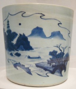 Brush holder, early 18th century, Chinese, hard-paste porcelain, Honolulu Museum of Art