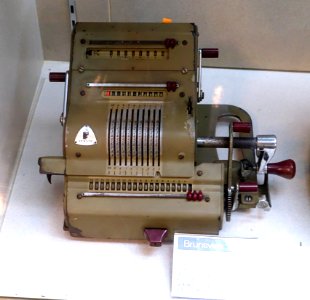 Brunsviga 18RK calculator - Ridai Museum of Modern Science, Tokyo - DSC07651