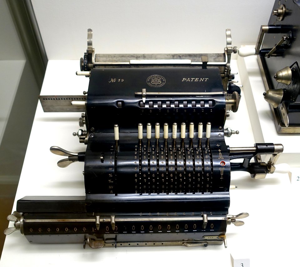 Brunsviga S Arithmotyp, Braunschweig, 1908 - Braunschweigisches Landesmuseum - DSC04833