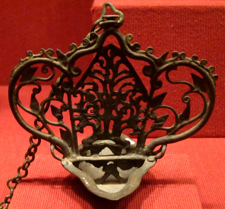 Bronze lamp, Java, Majapahit, 13th-15th century, Honolulu Museum of Art III