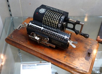 Brunsviga MB calculator - Ridai Museum of Modern Science, Tokyo - DSC07644