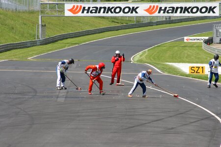 Red-bull ring formula 1 dtm photo