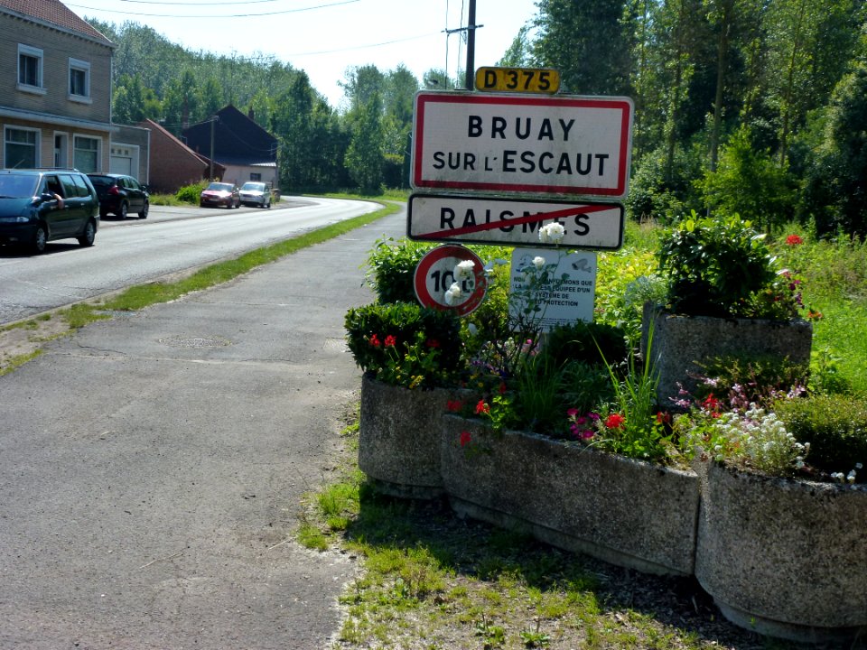 Bruay-sur-l'Escaut (Nord, Fr) city limit sign