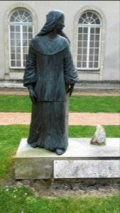 Bronze statue of Catherine de Saint-Augustin 02