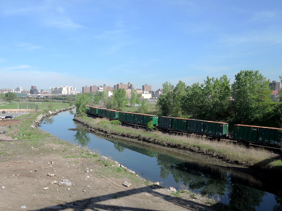 Bronx Kill northwest Hi Tide sun jeh