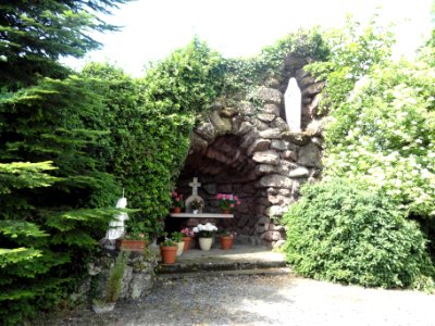 Brouviller (Moselle) grotte de Lourdes