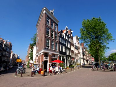 Brouwersgracht hoek Willemsstraat photo