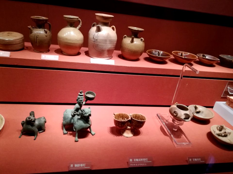 Bronze lamps, Jin, Sui and Tang dynasties, Hunan Museum