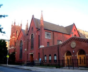 Brown Memorial Baptist Gates Av fr Waverly jeh