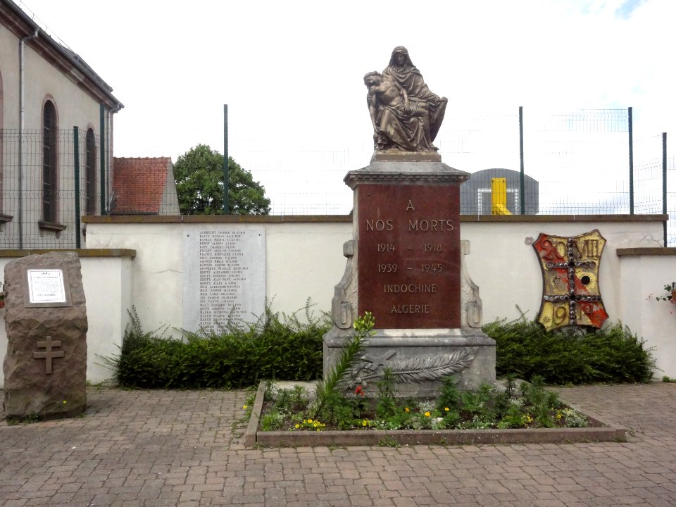 Brouderdorff (Moselle) monument aux morts