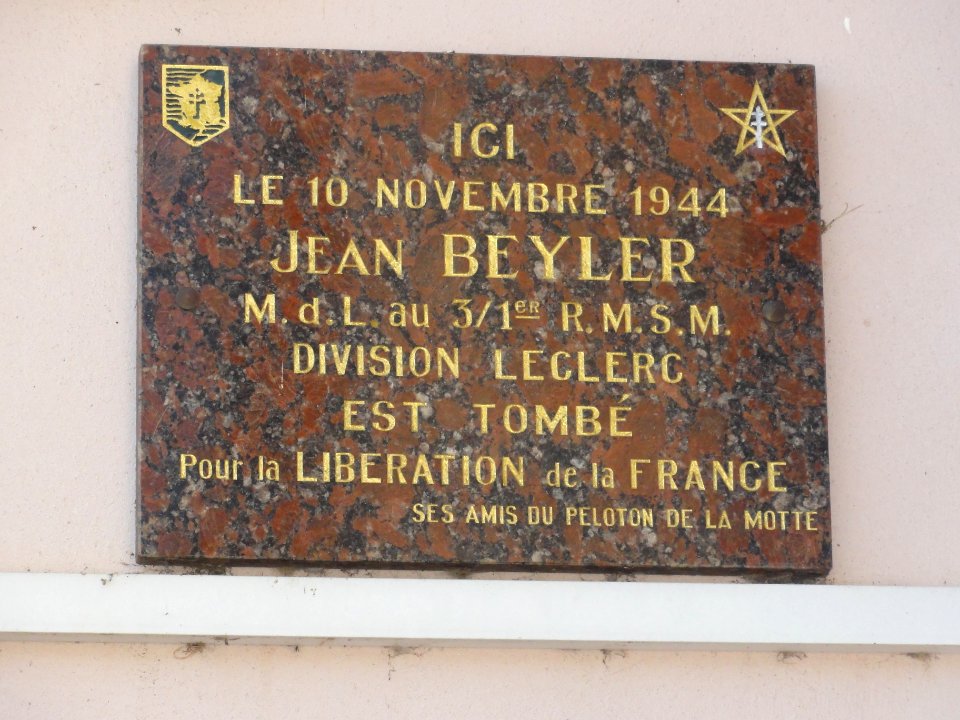 Brouville (M-et-M) plaque Jean Beyler, guerre 1944