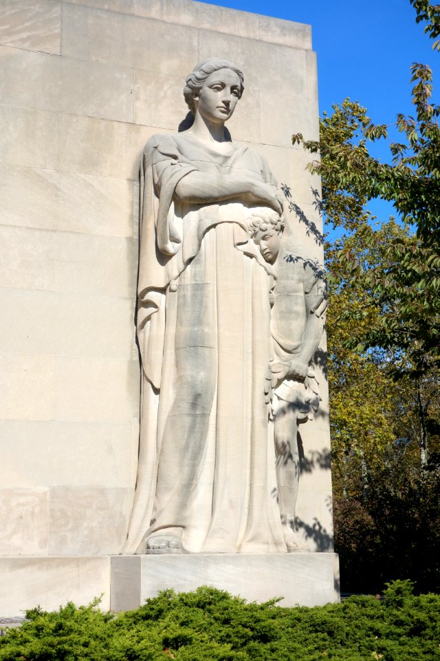 Brooklyn World War II Memorial - Brooklyn, NY - DSC07578