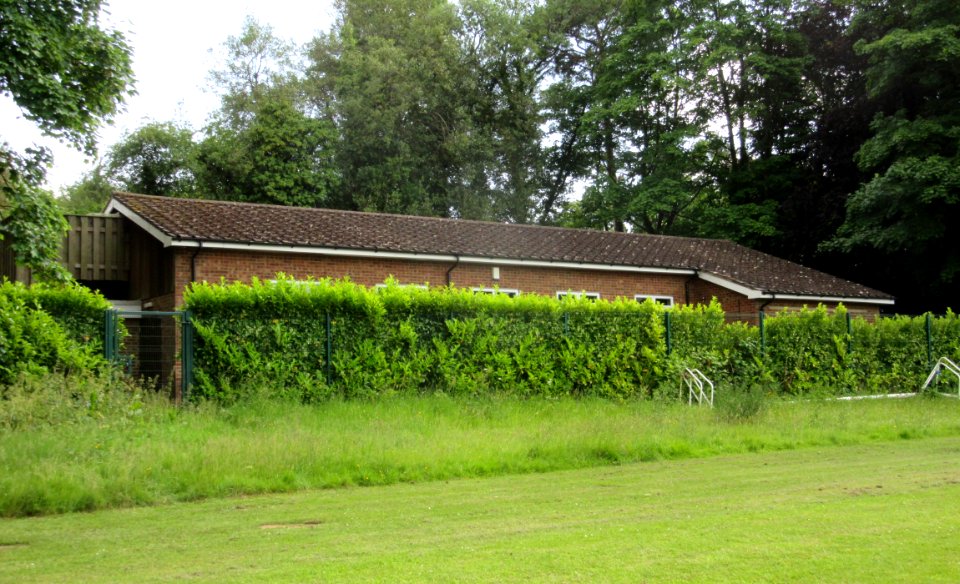 Brethren Meeting Room, Petworth Road, Wormley (June 2015) (2)