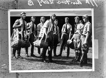 Brewster Buffalo vliegers van de afdeling Militaire Luchtvaart van het KNIL, Bestanddeelnr 934-8725