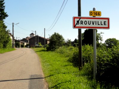 Brouville (M-et-M) city limit sign