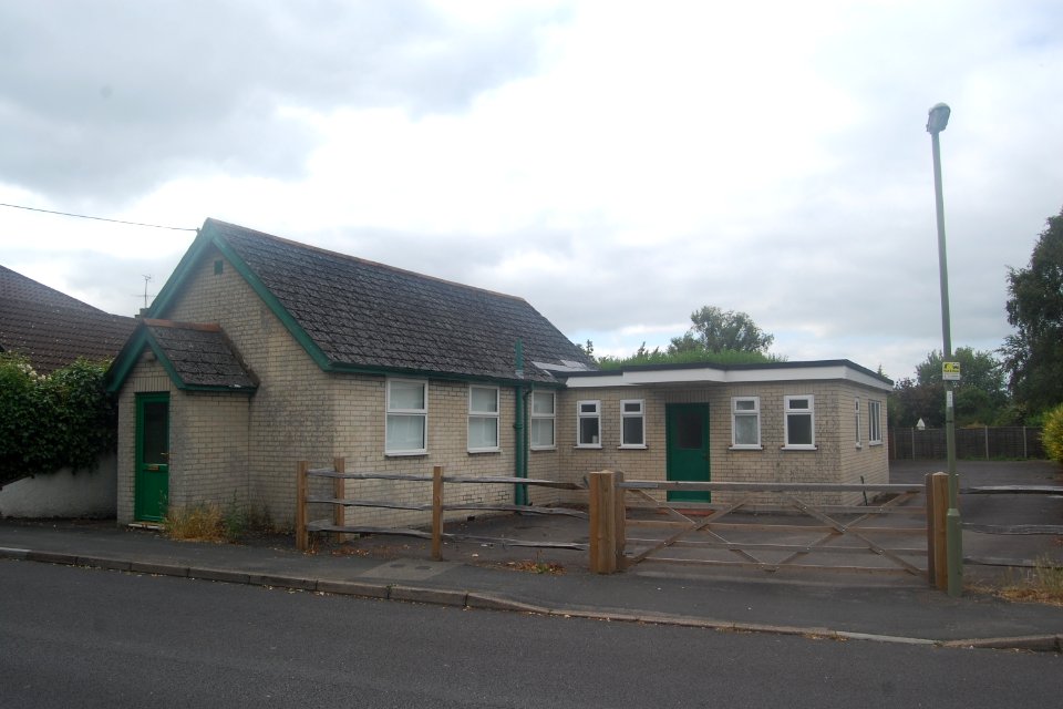 Brethren Meeting Room (formerly Tower Road Gospel Hall), Tower Road, Liphook (July 2019) (5)