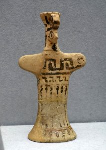 Brettidol with crown (polos), Boetia, c. 550 BC, H 4275 - Martin von Wagner Museum - Würzburg, Germany - DSC05703