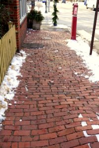 Brick sidewalk - Cambridge, MA - DSC02516
