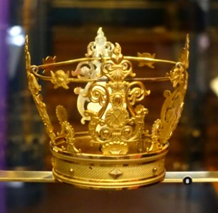 Bridal crown, worn in Soderbarket, Dalarna, first half of 19th century, brass, gilt - Nordiska museet - Stockholm, Sweden - DSC09728