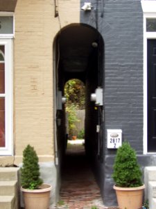 Breezeway, South Side, 2019-10-26, 05