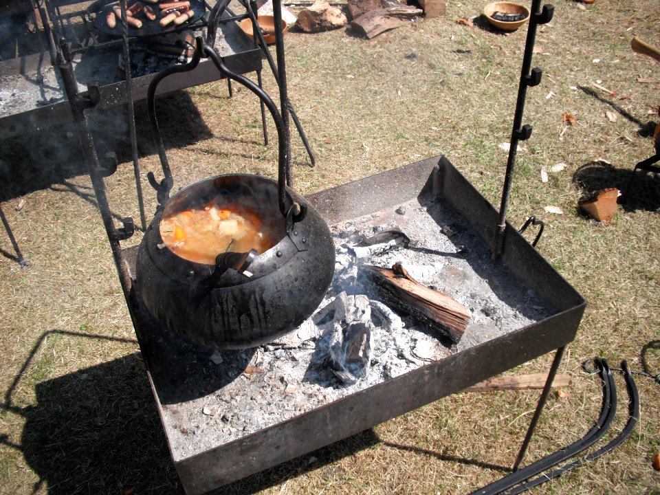 BRF2016NormanCookingPot