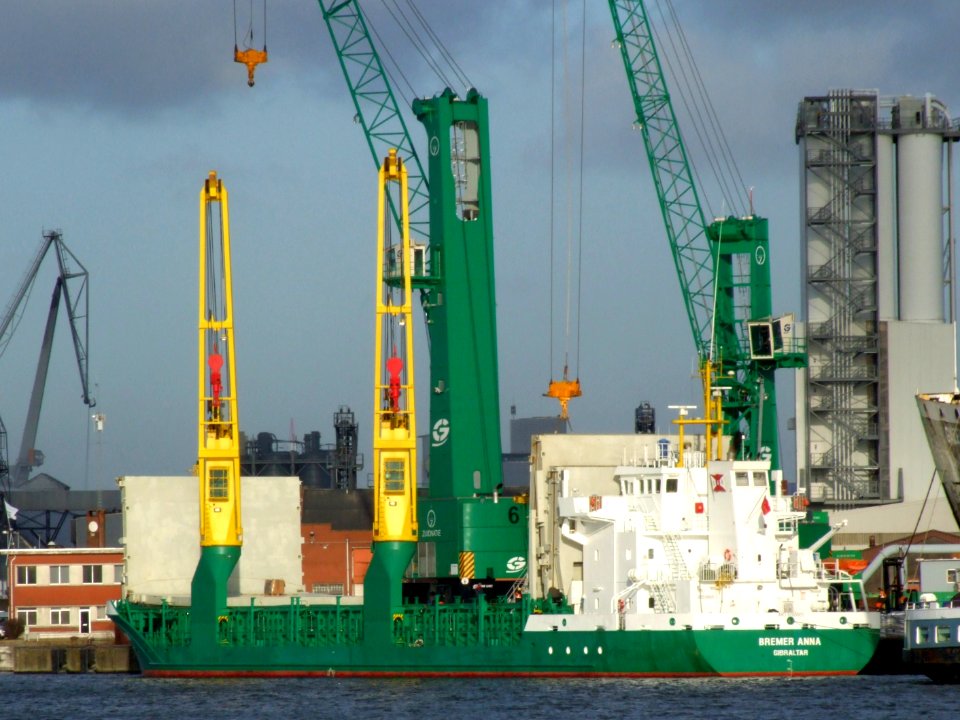 Bremer Anna - IMO 9265665 - Callsign ZDGC2 , Port of Antwerp 19Dec2008