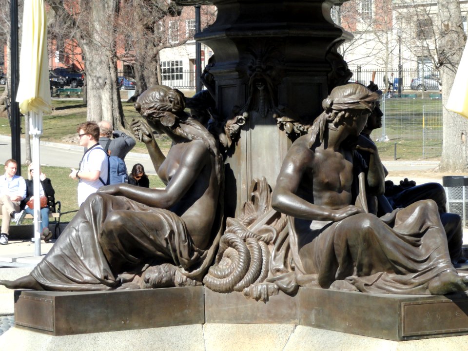 Brewer Fountain - DSC08222