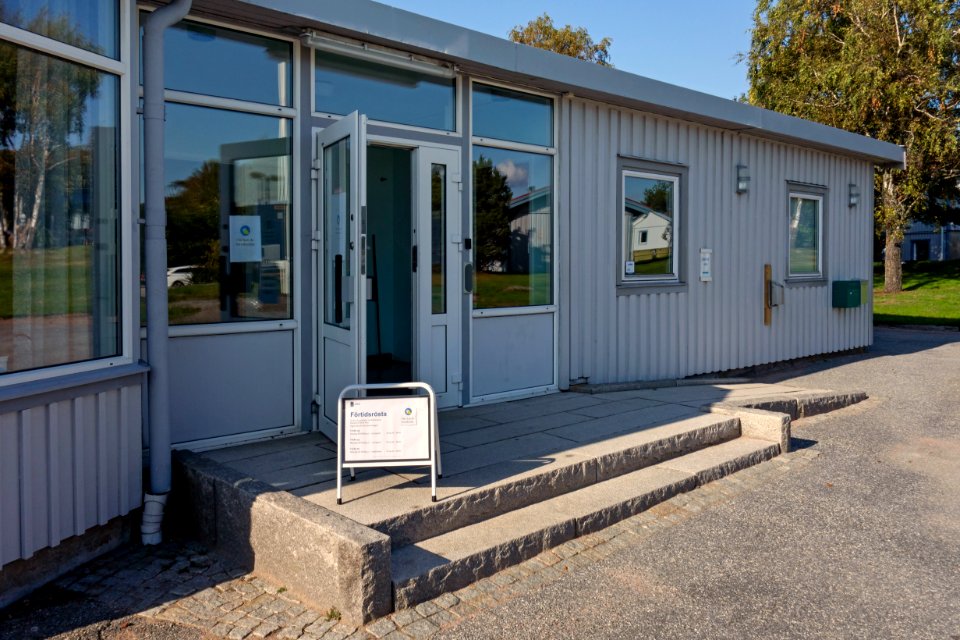 Brastad Folkets Hus used as an early voting venue 1