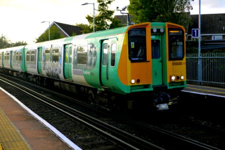 BREL EMU Class 313 N° 313220 photo