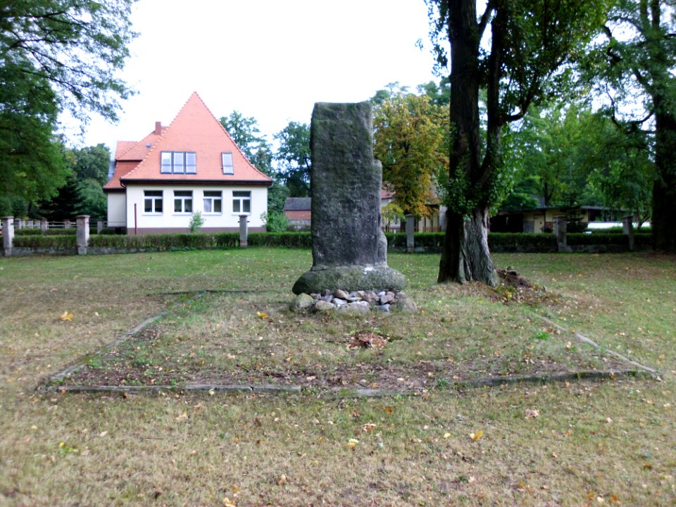 Breese Gedenkstein 1